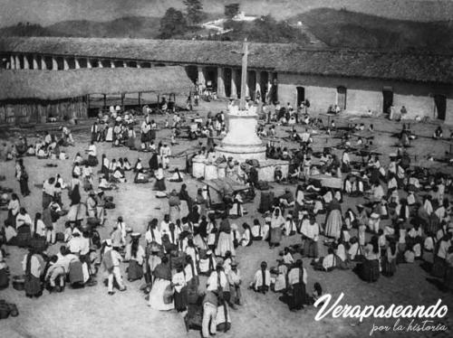 Parque central de Cobán anteriormente llamada plaza central de Cobán año 1895-99Colaboración de: Tomás Heger Wagner 