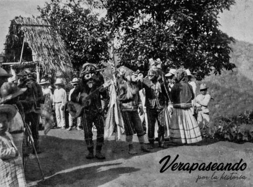 Baile de los Diablos, en algún pueblo o finca de las Verapaces.1914-30 aprox