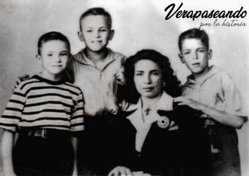Hermanos Overdick junto a su madre, Franz, Hans, Herminia Garcia y Walther