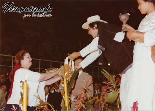 Hellen Lossi de LaugerudIX Festival Folklórico 1978