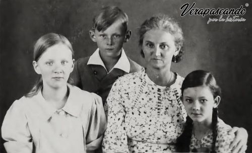 Marie Sauter, Marta, Franziska y Karl Sauter
1935