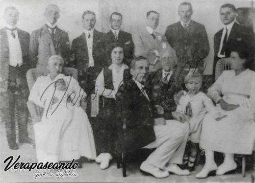 Ludwig, Juan Schlatermund, Pablo Mittelstaedt, Ines viuda de Noriega, Ines Noriega de Schlatermund, Fritz Dieseldorff, Enrique Rodolfo (HR) Dieseldorff, Rudy Dieseldorff Noriega(niño) y Celia Noriega