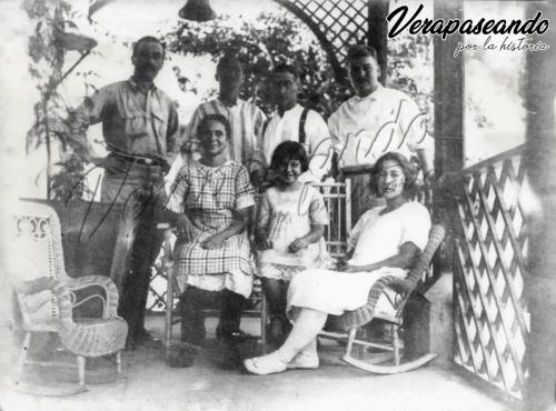 Familia Tarot en finca Civija, Purulha