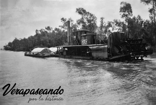 Vapor navegando el Polochic-Livingston cargado de sacos de café.1943 USC