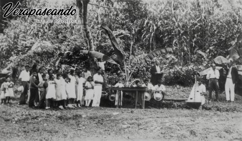 Celebración en finca Secansin, Senahú A.V.1930-40 aprox