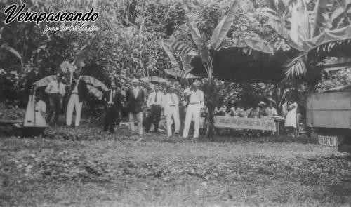 Celebración en finca Secansin, Senahú A.V.1930-40 aprox